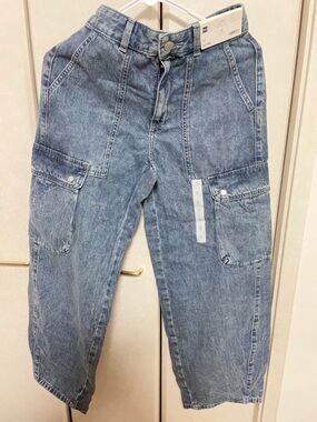 GU Women's Light Blue Denim Cargo Jeans